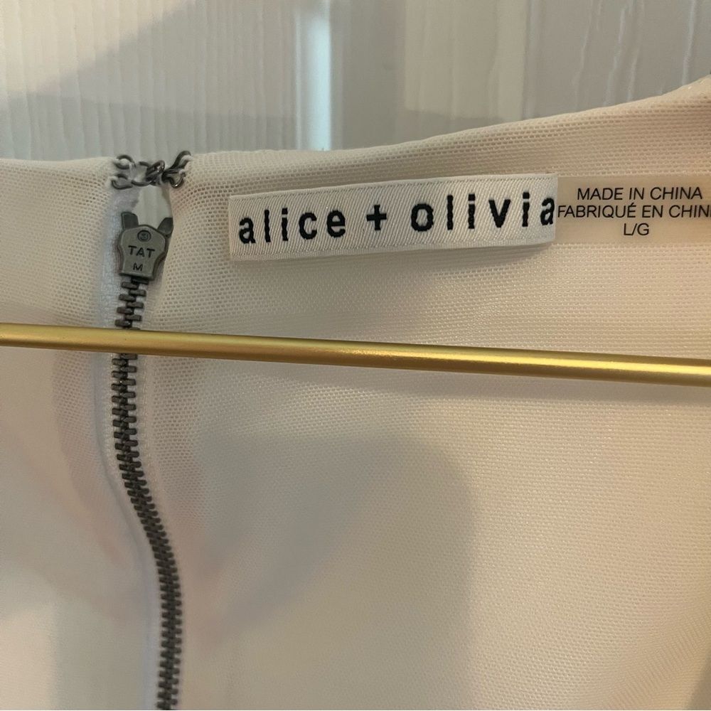 NWOT Alice + Olivia White Cowl Neck Bodysuit – Chic Minimalist Staple - Picture 2 of 6